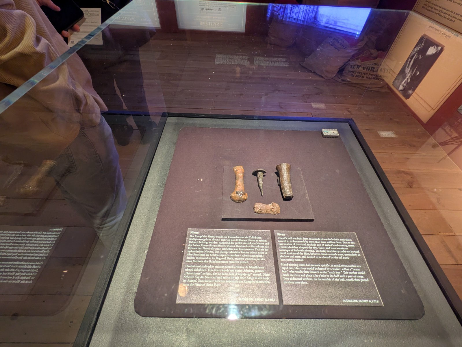 PXL 20241217 100954409.NIGHT